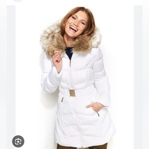 Laundry by Shelli Segal white puffer coat size Detachable belt hood and neck fur